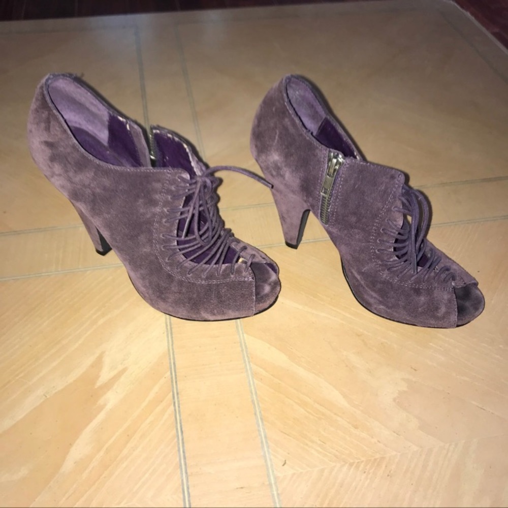 Purple suede Steve Madden Heels